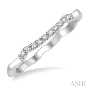 1/10 ctw Lattice Round Cut Diamond Wedding Band in 14K White Gold