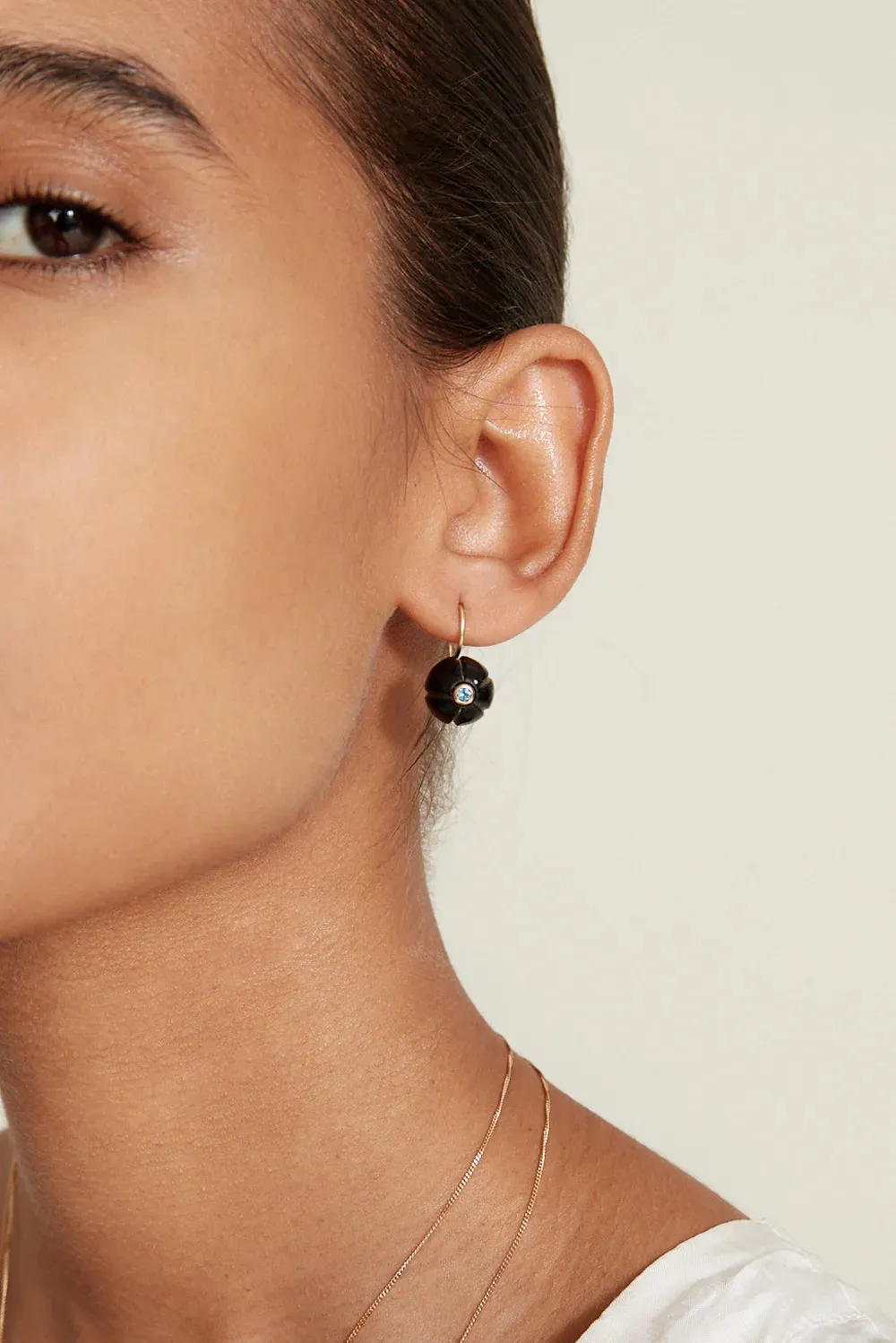 14K PUMPKIN EARRINGS IN BLACK HORN MIX