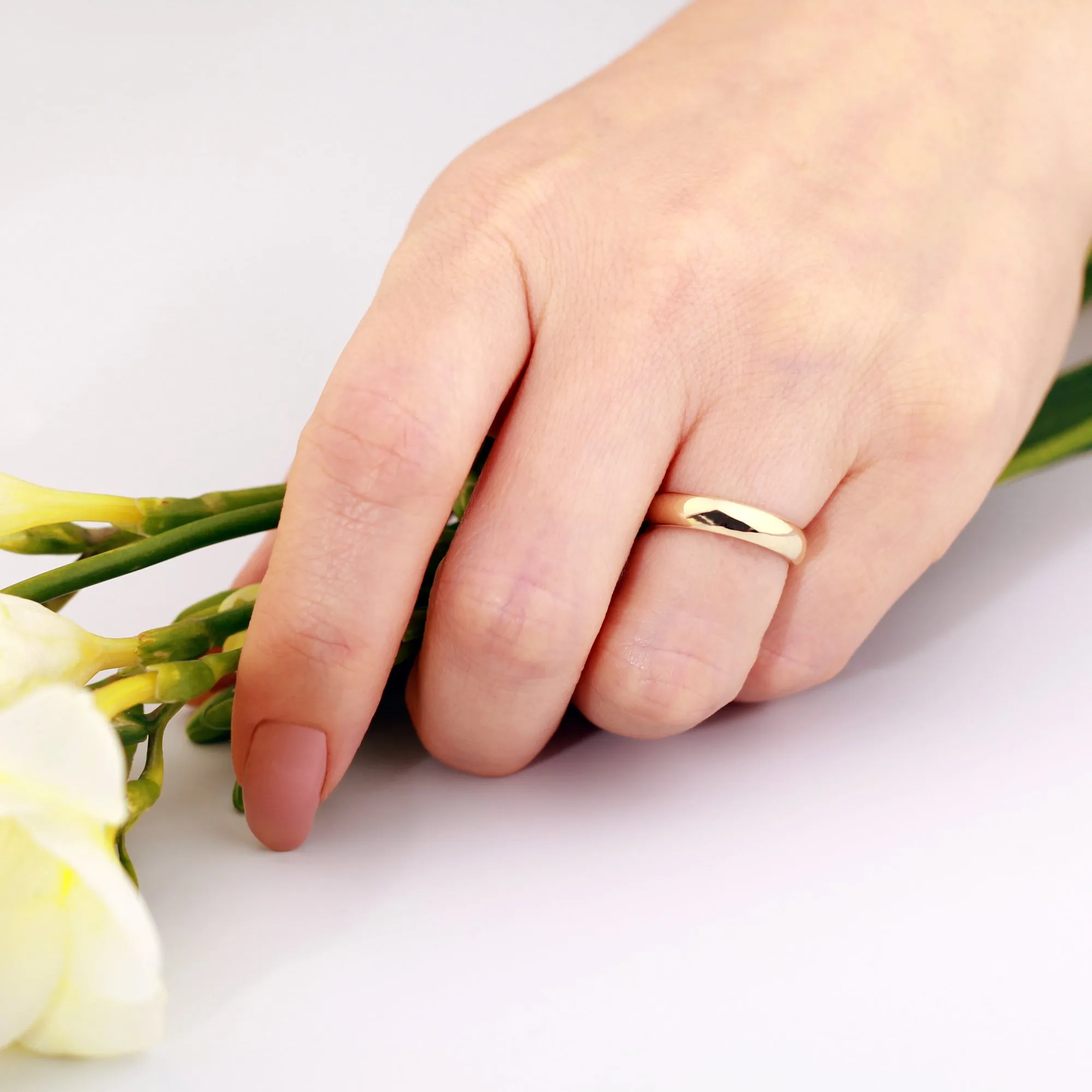 18K Gold 4mm Comfort Fit Wedding Ring