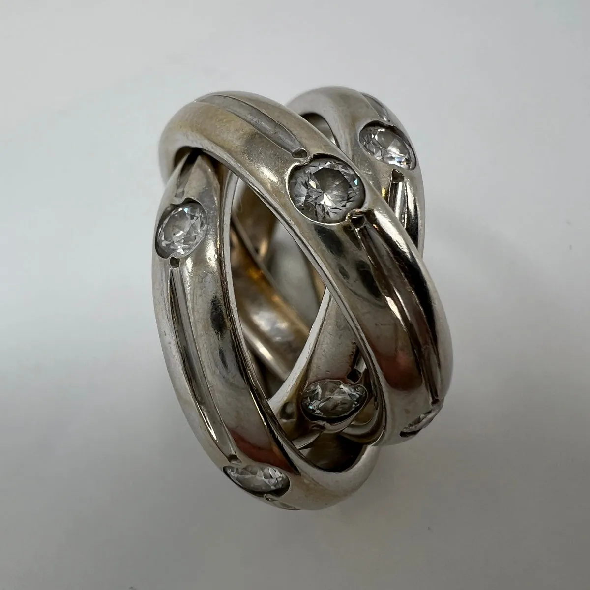 18K White Gold Rolling Rings with Diamonds