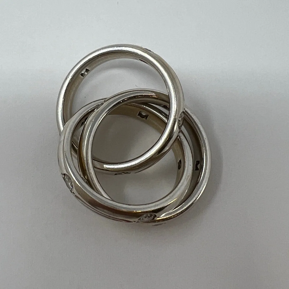 18K White Gold Rolling Rings with Diamonds