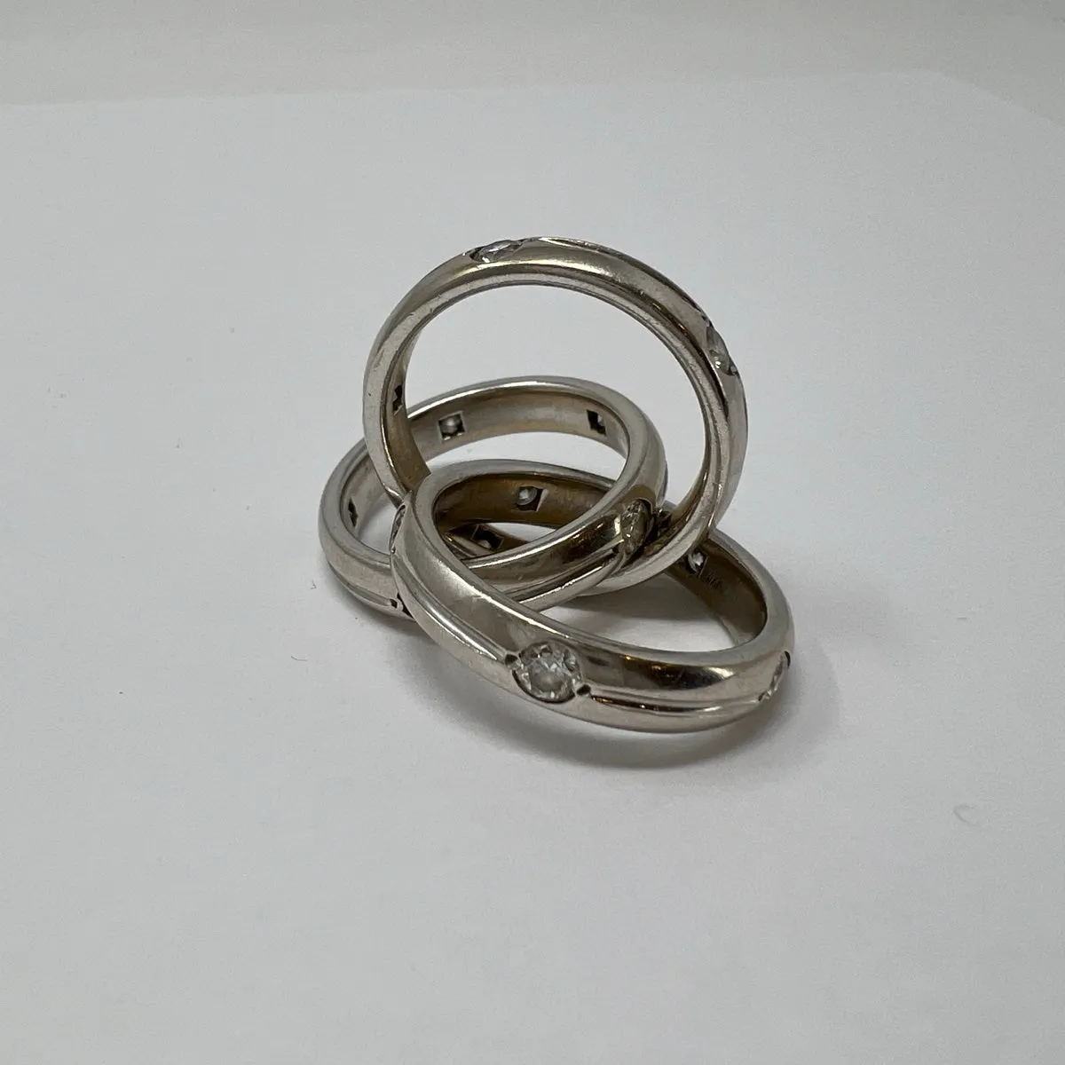 18K White Gold Rolling Rings with Diamonds