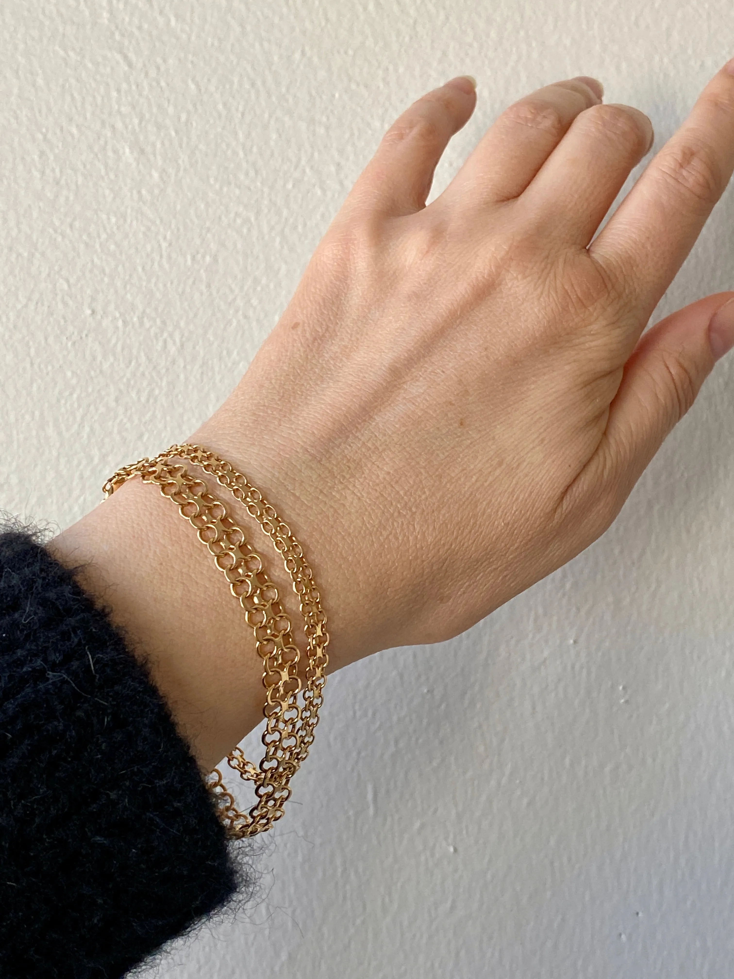 1962 Slender x-link bracelet in 18k gold - Vintage from Stockholm, Sweden - 7.5 inch length