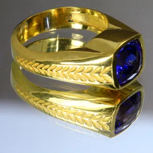 22kt Tanzanite ring for Mitchell