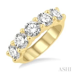 3.00 ctw 5 Stone Round Cut Diamond Wedding Band in 14K Yellow Gold