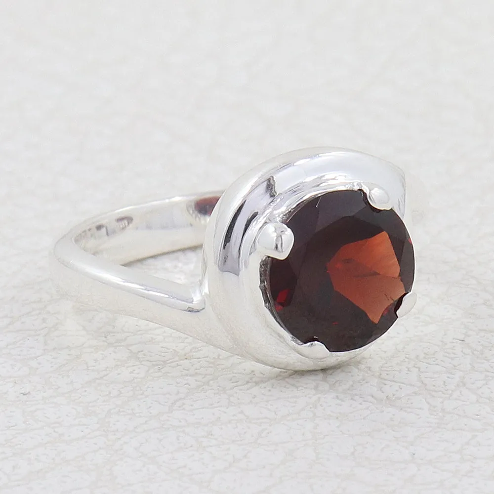 925 Sterling Silver Designer Garnet Ring