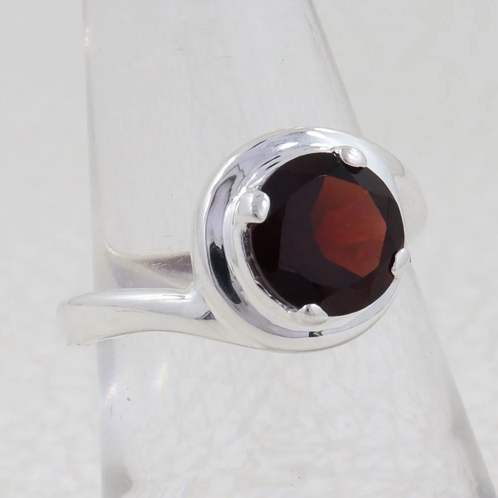 925 Sterling Silver Designer Garnet Ring