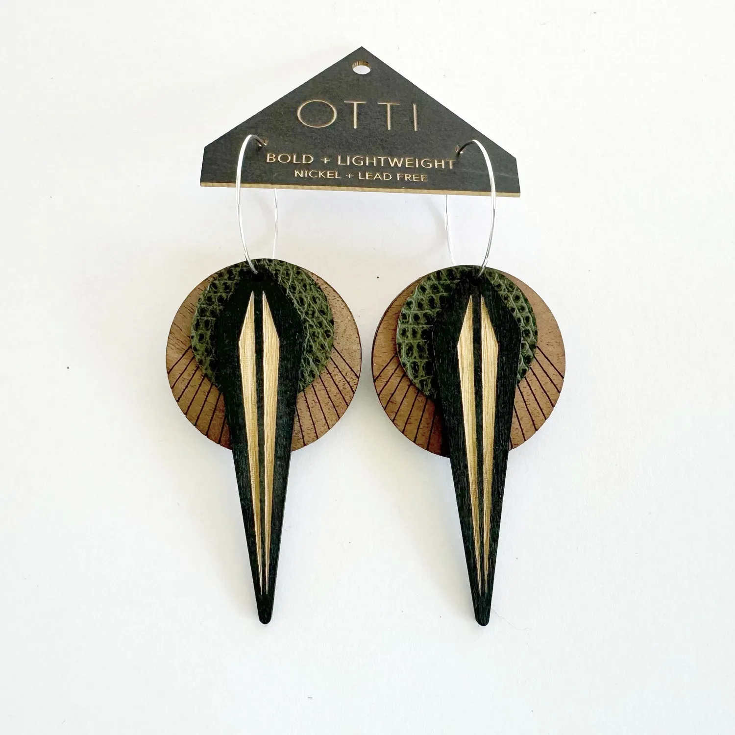 Architectural Lightweight Leather   Walnut: Olive Snake-skin NAJA (spike)