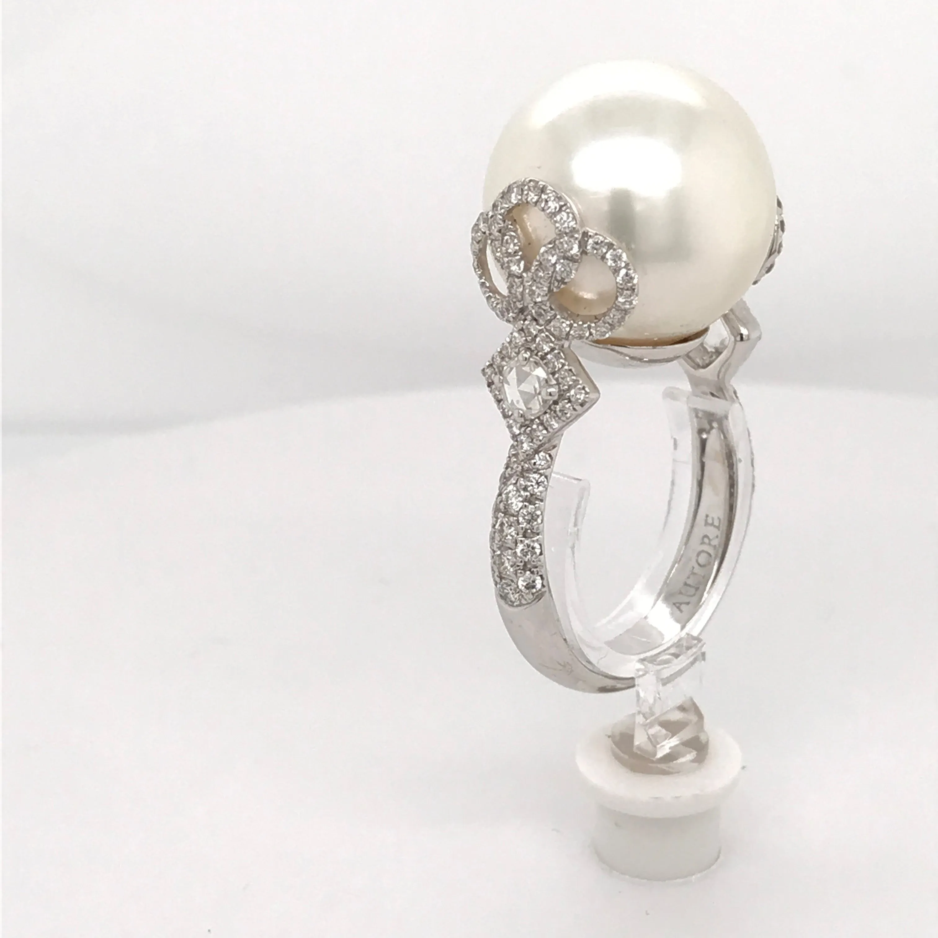 Autore South Sea Pearl Ring