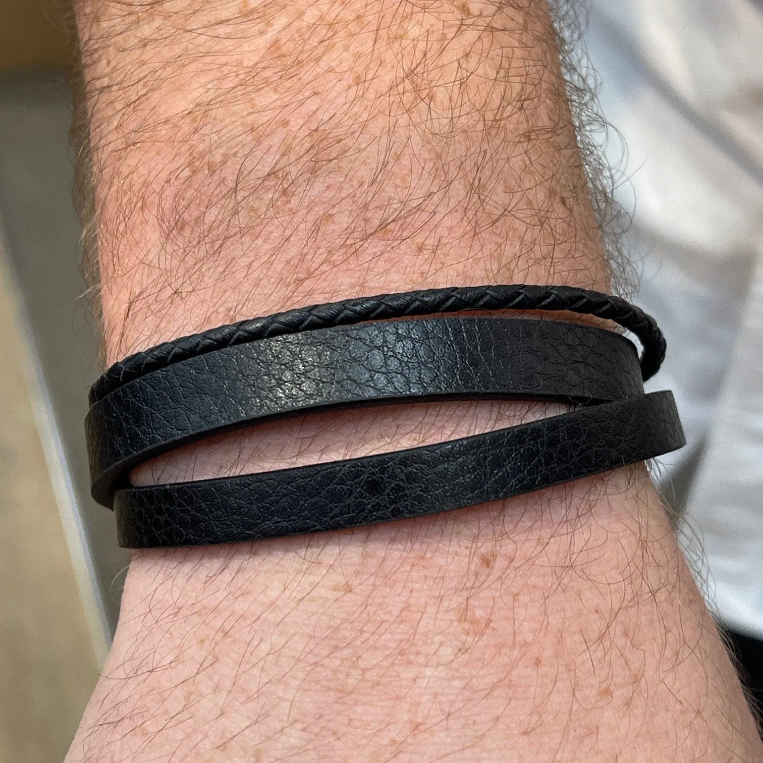 Avenel - Scout Leather Wristband - Black