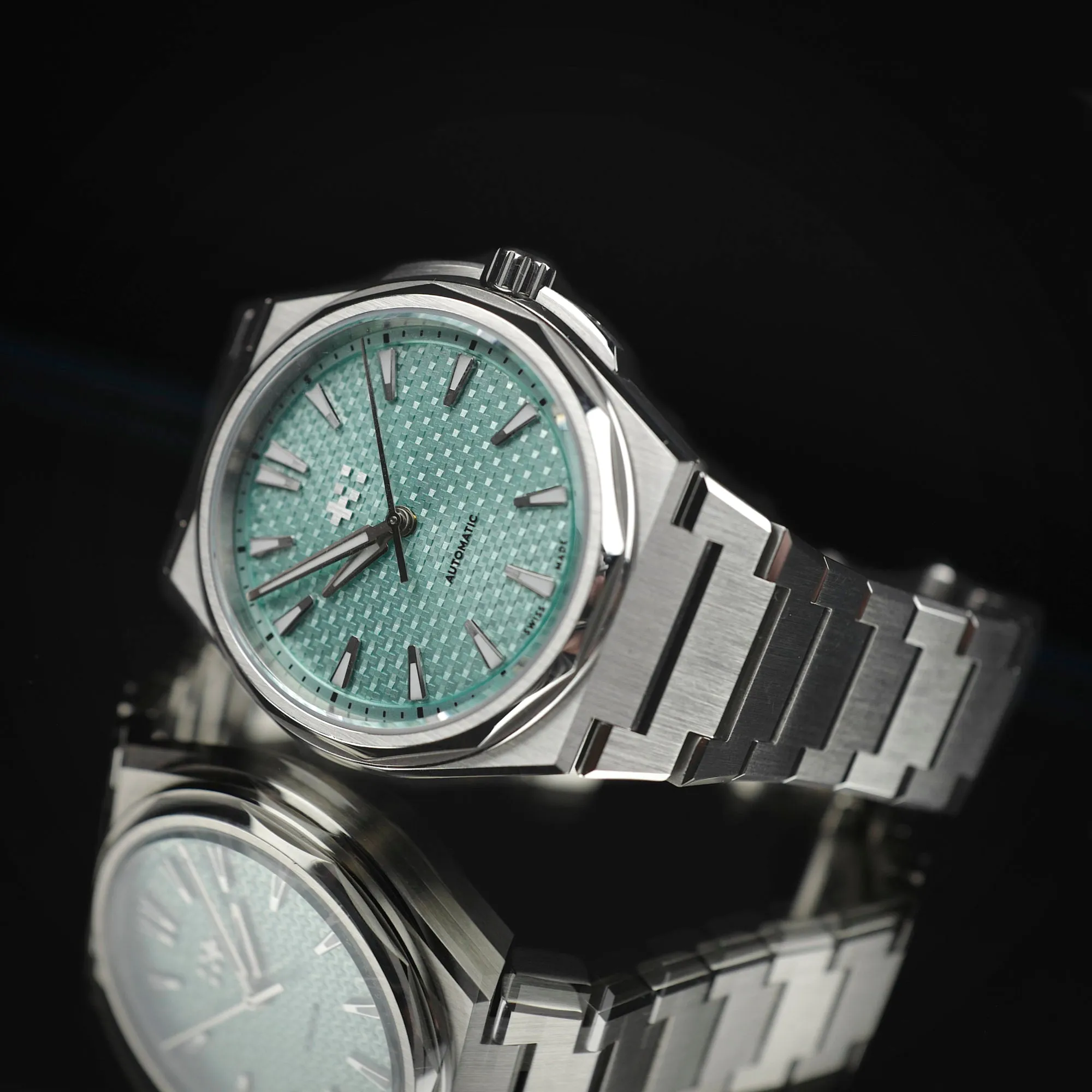Christopher Ward - C12 The Twelve (Frosted Lichen)