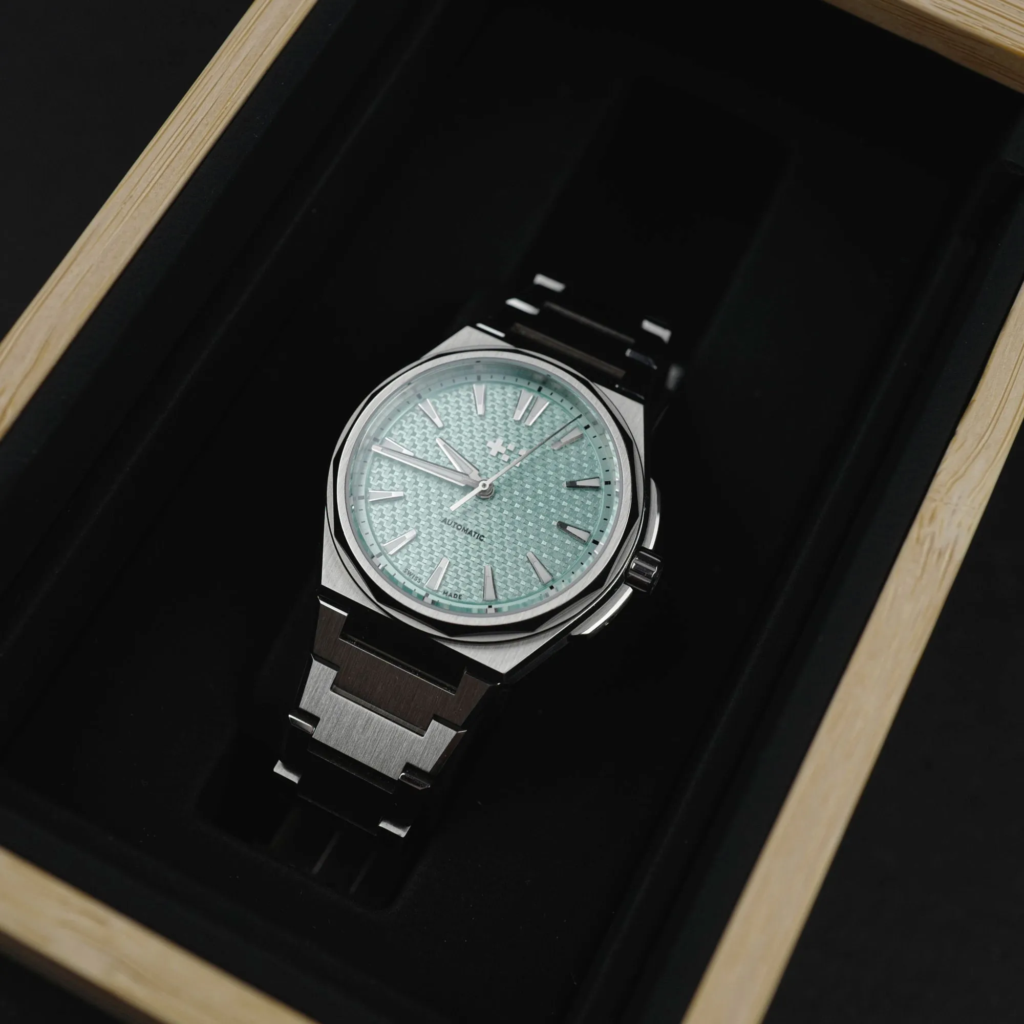 Christopher Ward - C12 The Twelve (Frosted Lichen)