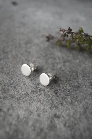 Classic Evergreen Circle Sterling Silver Stud Earrings