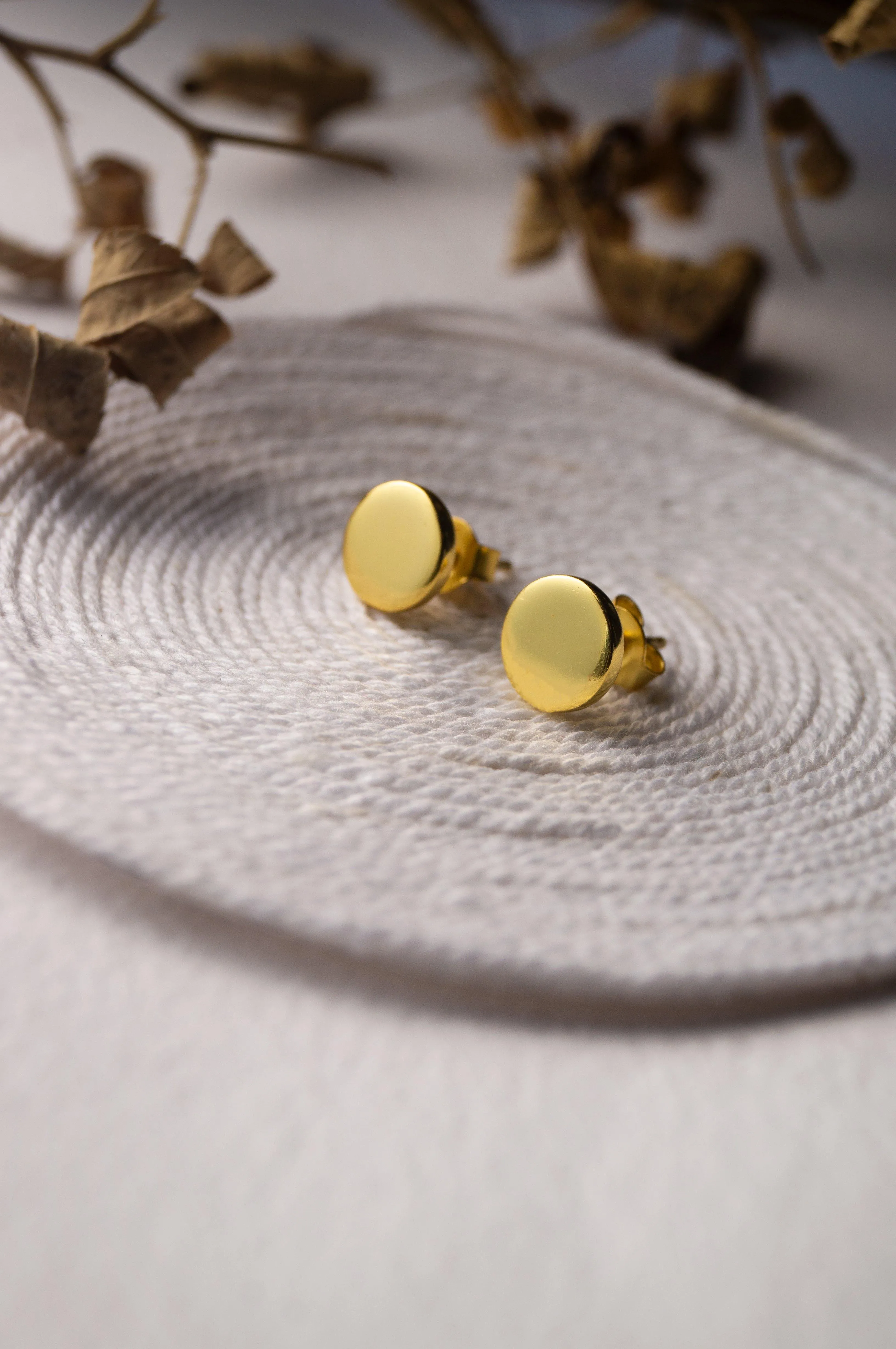 Classic Evergreen Circle Sterling Silver Stud Earrings