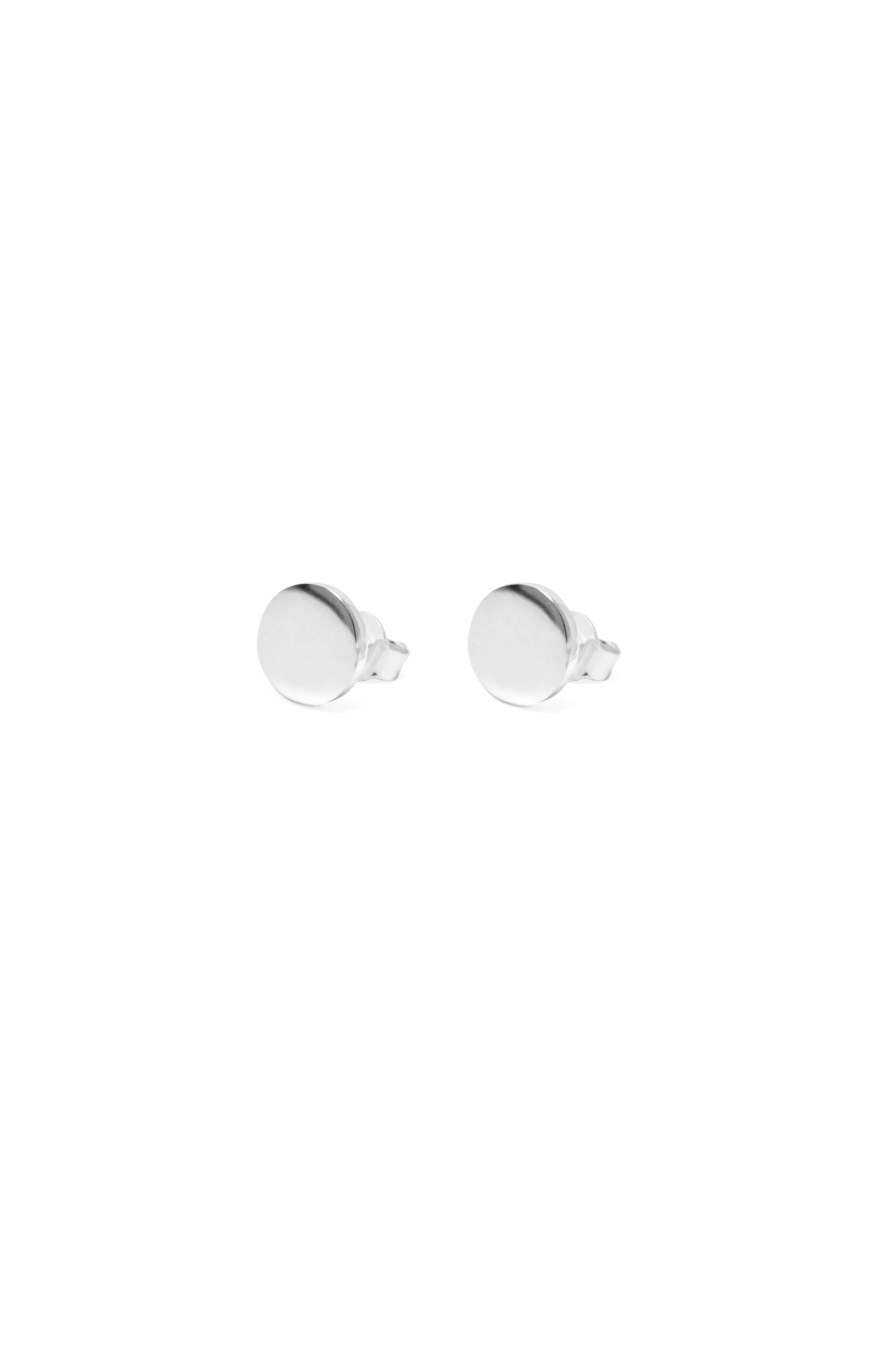 Classic Evergreen Circle Sterling Silver Stud Earrings