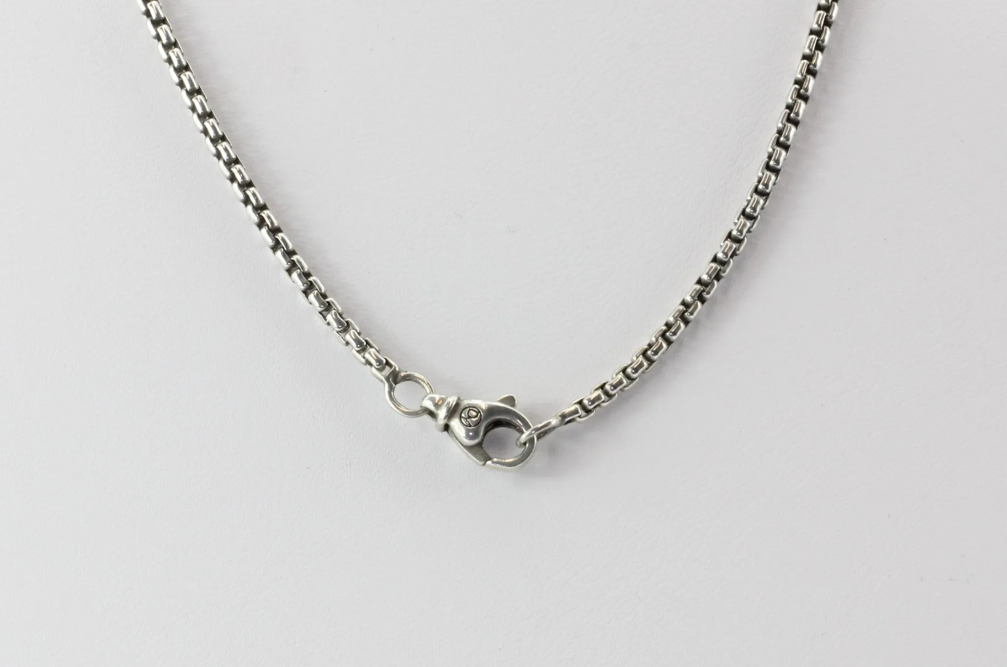 David Yurman Sterling Silver Chevron Diamond Cross Pendant & Chain