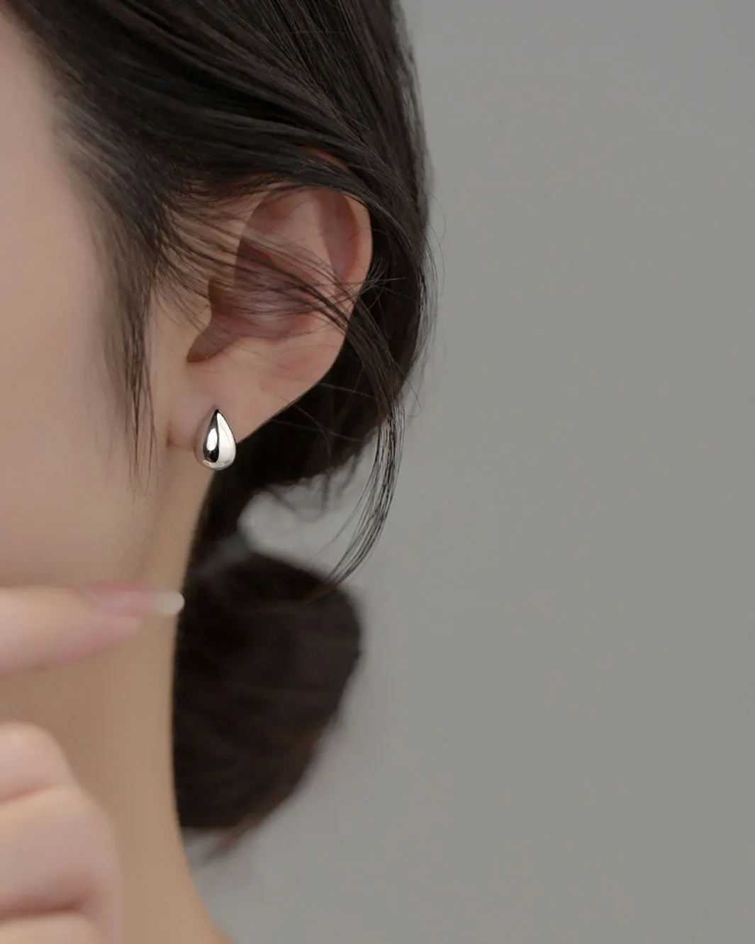 Derya Droplet Stud Earrings