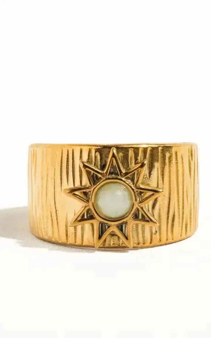 Flânerie- Elena 18K Gold Non-Tarnish Bohemian Sun Stone Ring