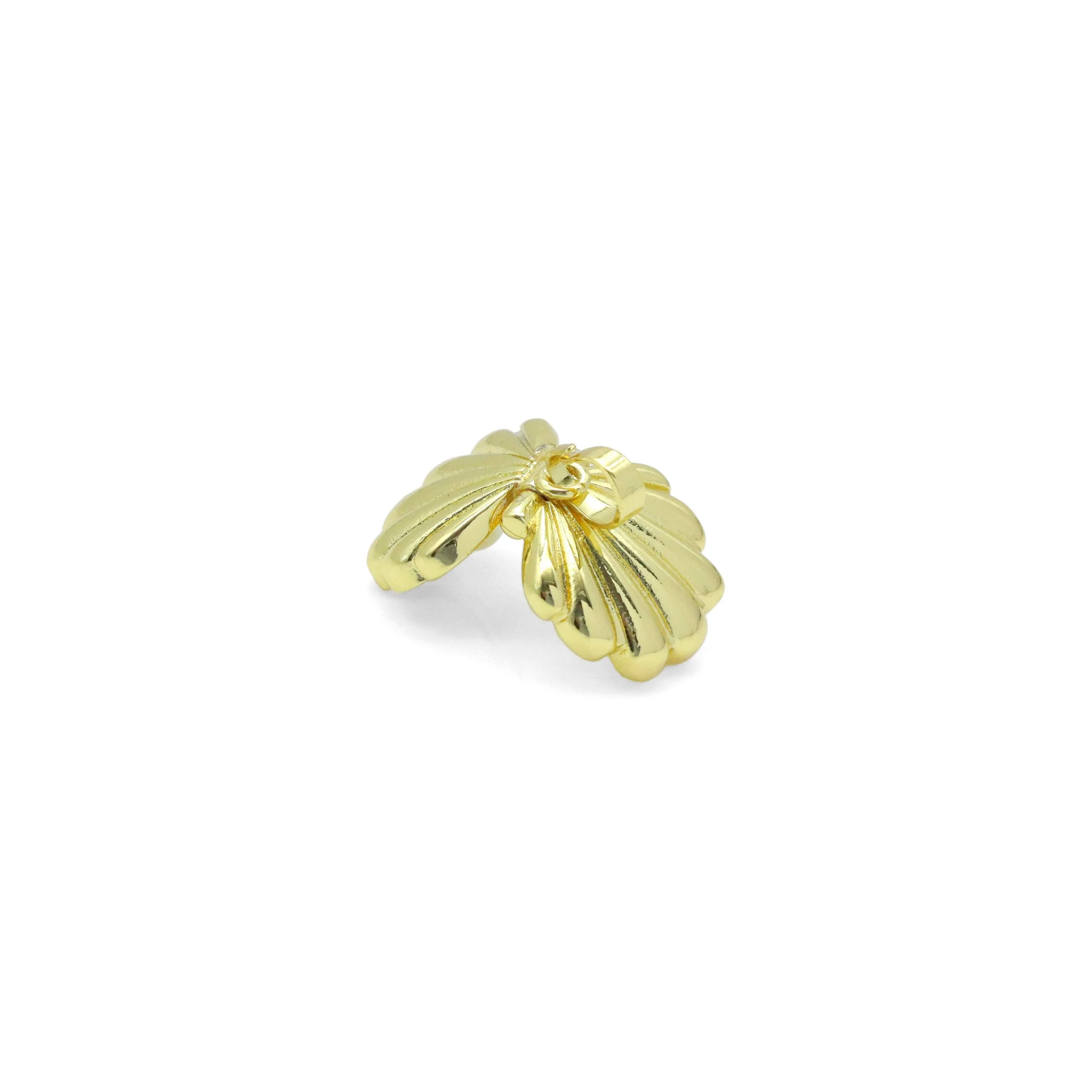 Gold Shell with pearl locket Charm Pendant, Sku#LK1022