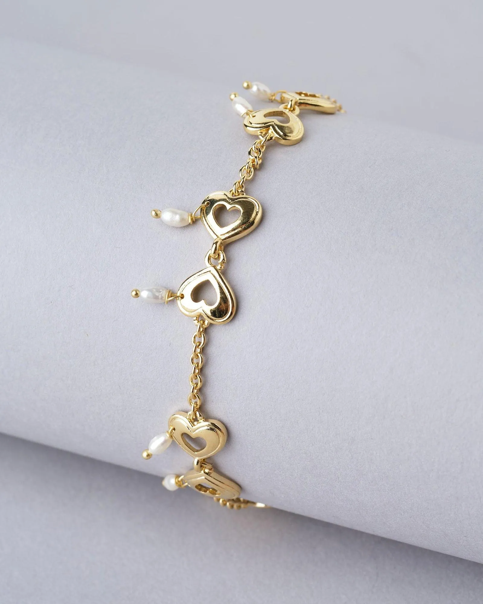 Irresistibly Stylish Link Pearl Bracelet