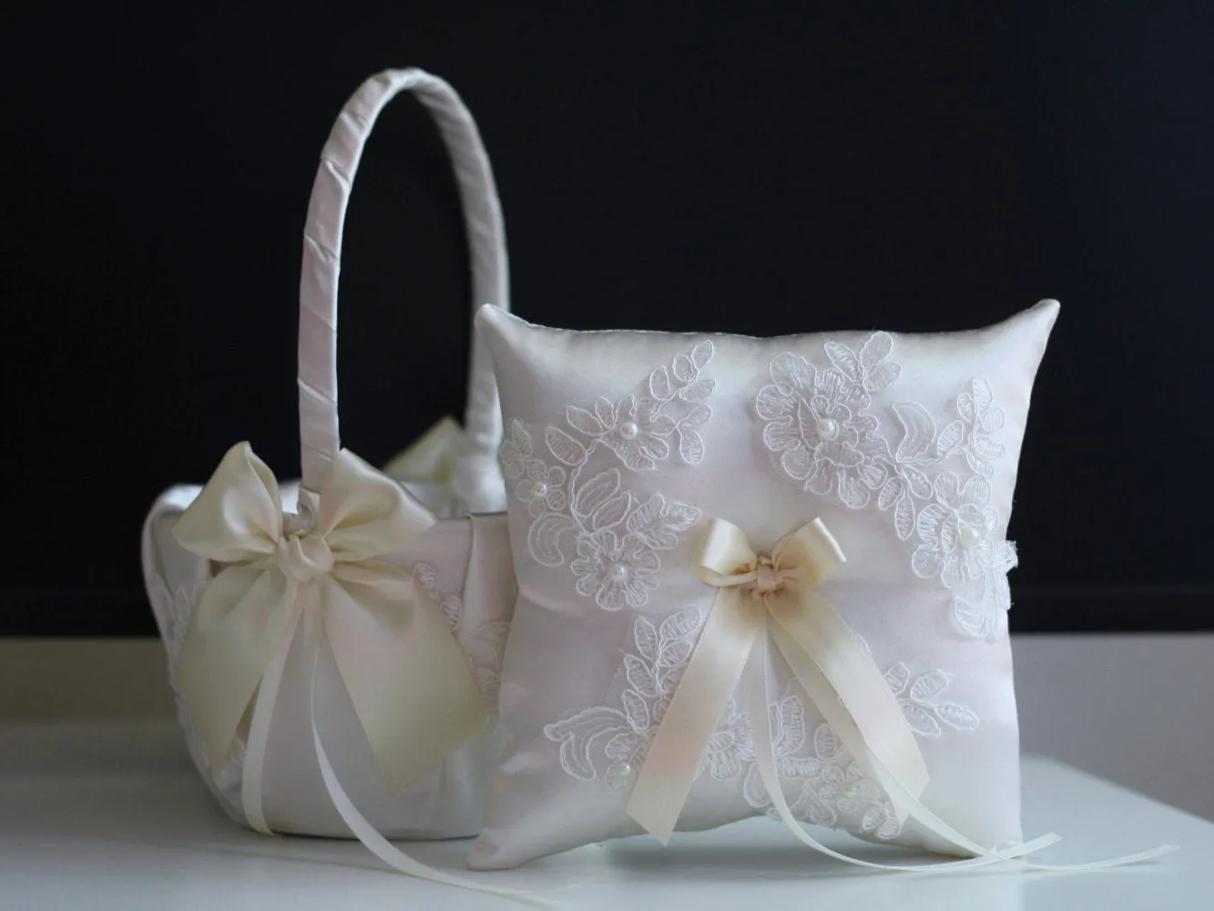 Ivory Ring Bearer Pillow \ Lace Wedding Pillow   Ivory Flower Girl Basket \ Lace Wedding Basket Pillow Set\ Lace Wedding Pillow for rings