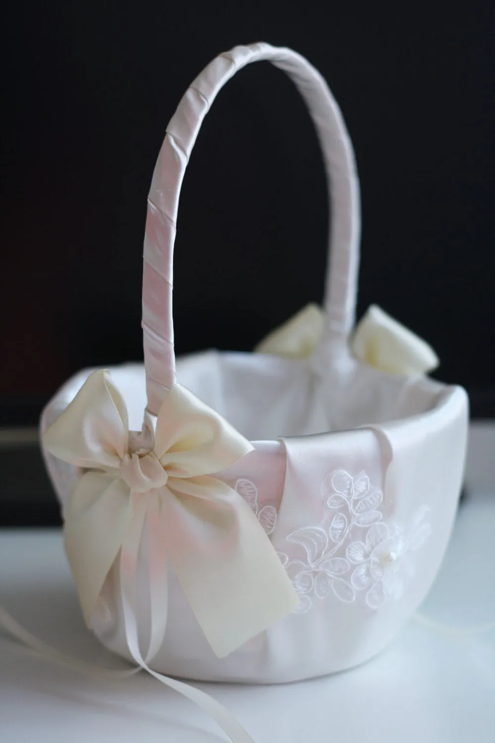 Ivory Ring Bearer Pillow \ Lace Wedding Pillow   Ivory Flower Girl Basket \ Lace Wedding Basket Pillow Set\ Lace Wedding Pillow for rings