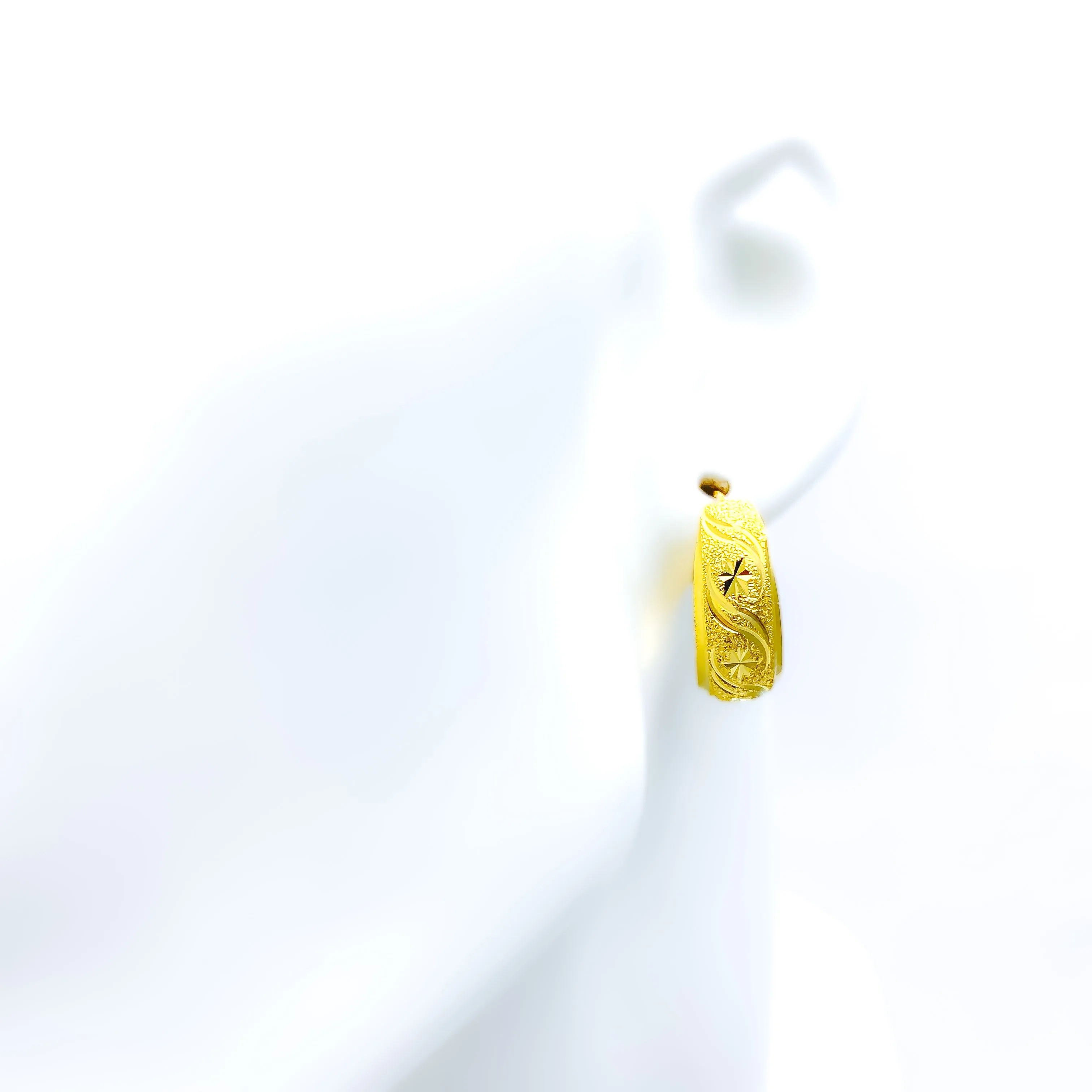 Jazzy Vibrant 22k Gold Bali