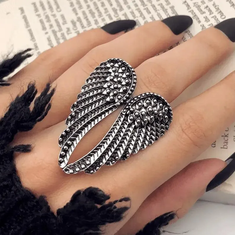 Luxury Unique Antique Angel Wing Stainless Steel Beast Ring For Women And Girls - Trendy Jewelry For Women's Gifts