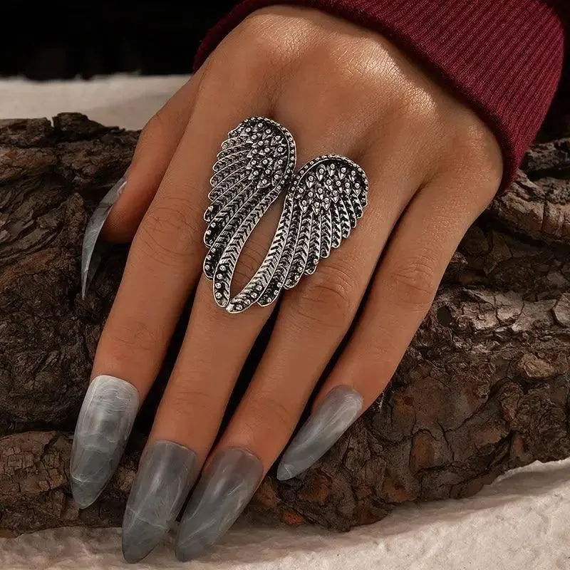 Luxury Unique Antique Angel Wing Stainless Steel Beast Ring For Women And Girls - Trendy Jewelry For Women's Gifts