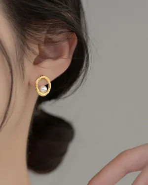Maya Pearl Hammered Stud Earrings