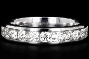 Modern Hearts On Fire 18K White Gold 1 Carat in Total Round Brilliant Cut Diamond Band