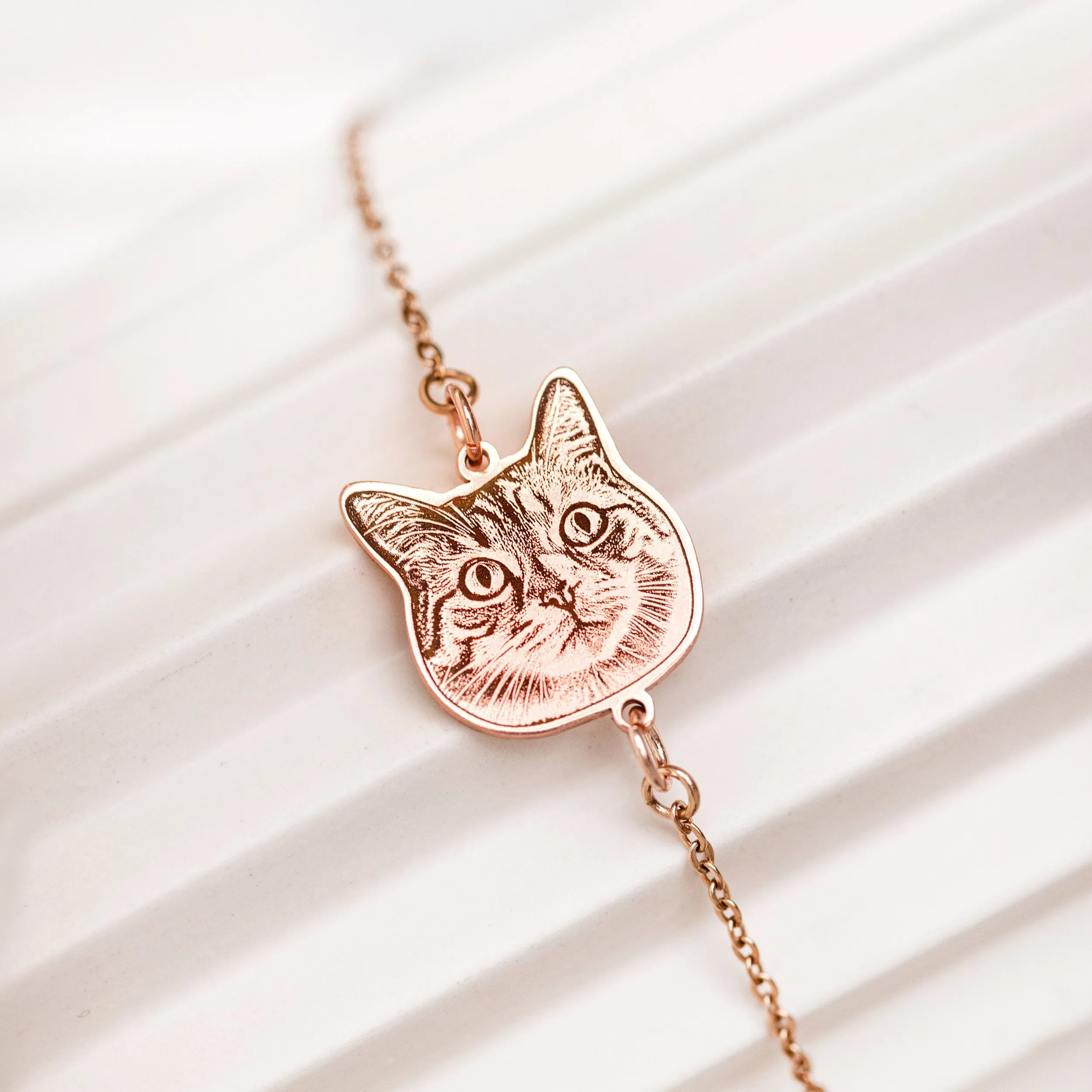 Pet silhouette photo bracelet