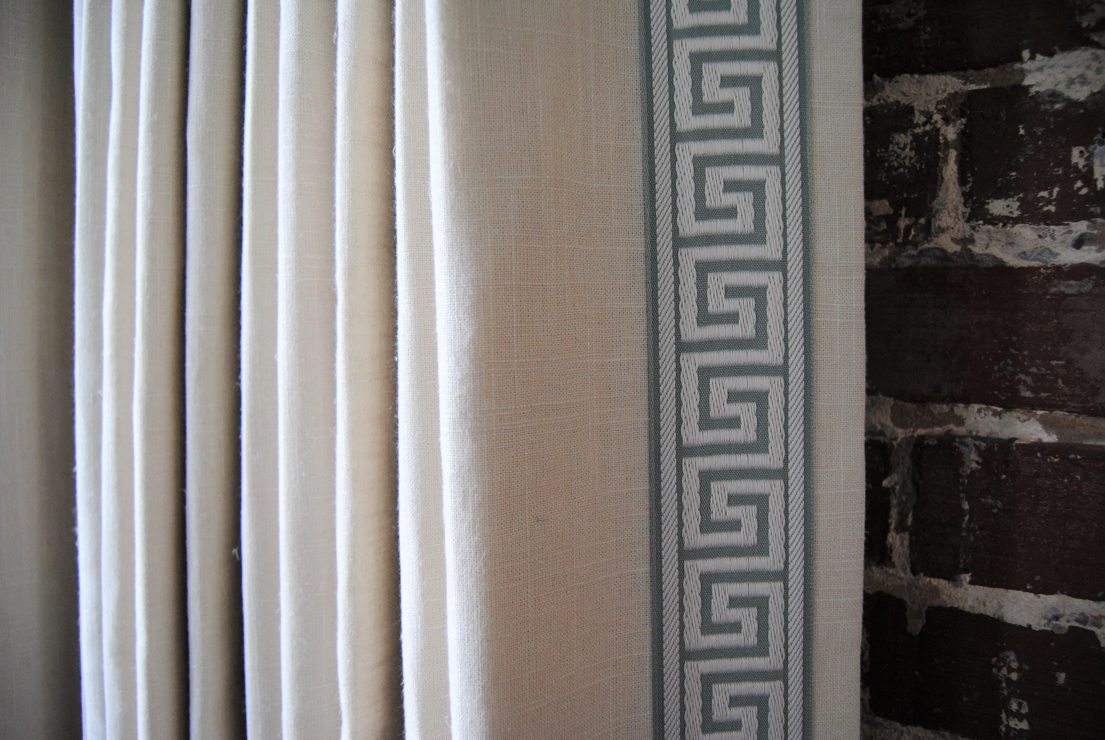 Solid Panel / Greek Key Trim
