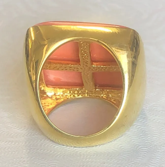 Square cabochon Resin Cocktail Gold Ring. 501R9W196