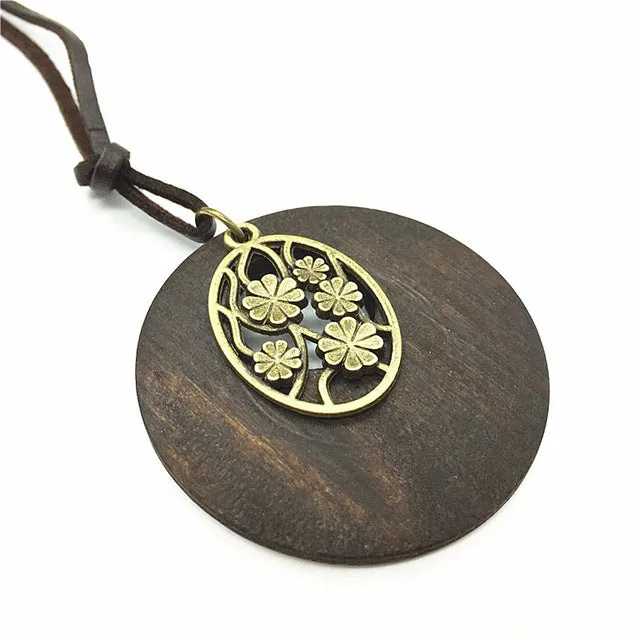 Stunning Wood Necklace