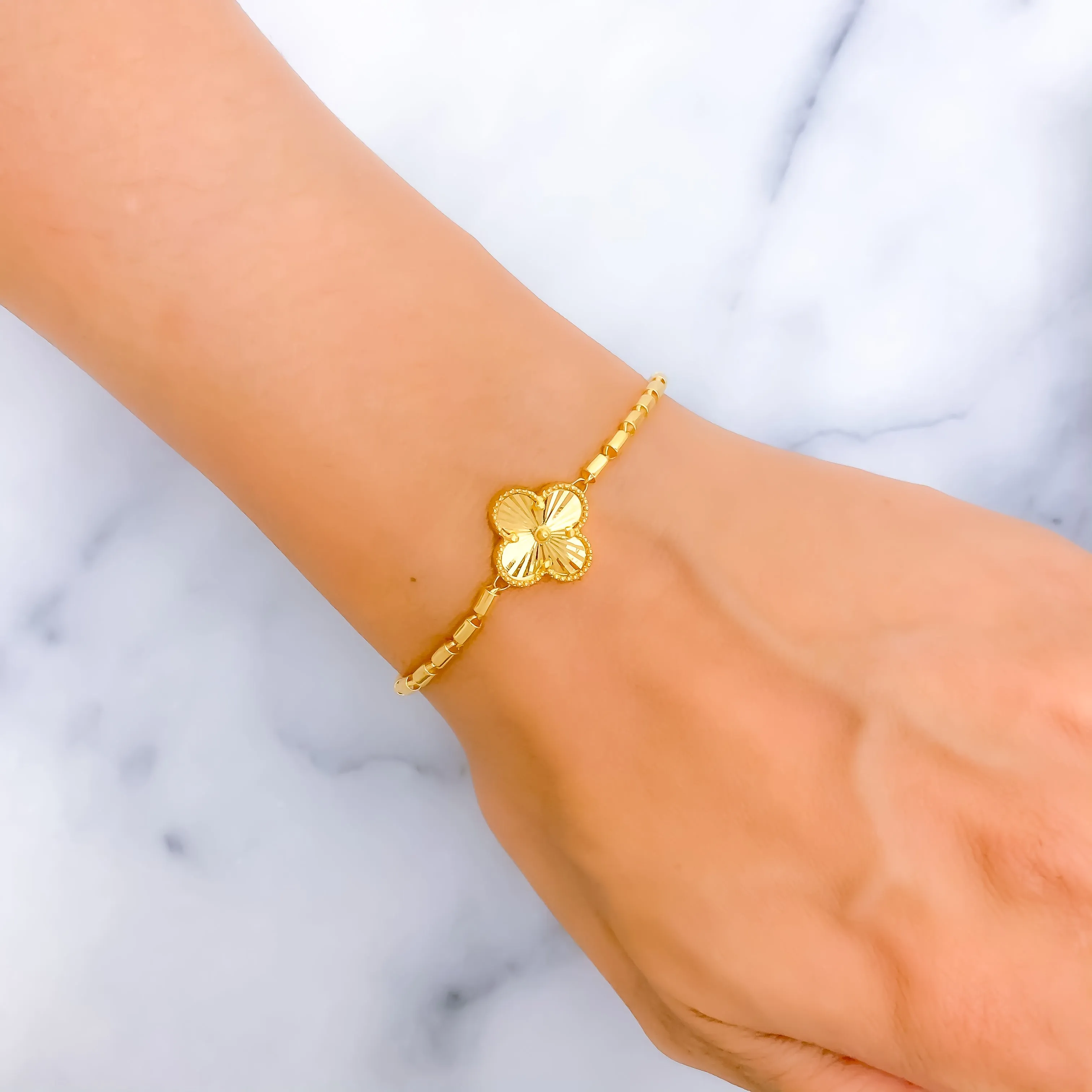 Stylish Lovely 22k Gold Bracelet