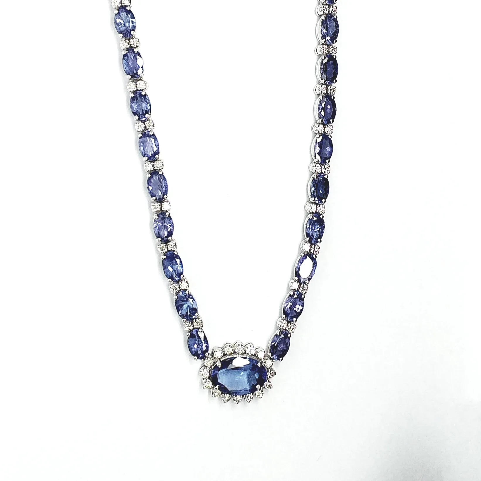 TANZANITE AND DIAMOND QUEEN NECKLACE AD NO 1879