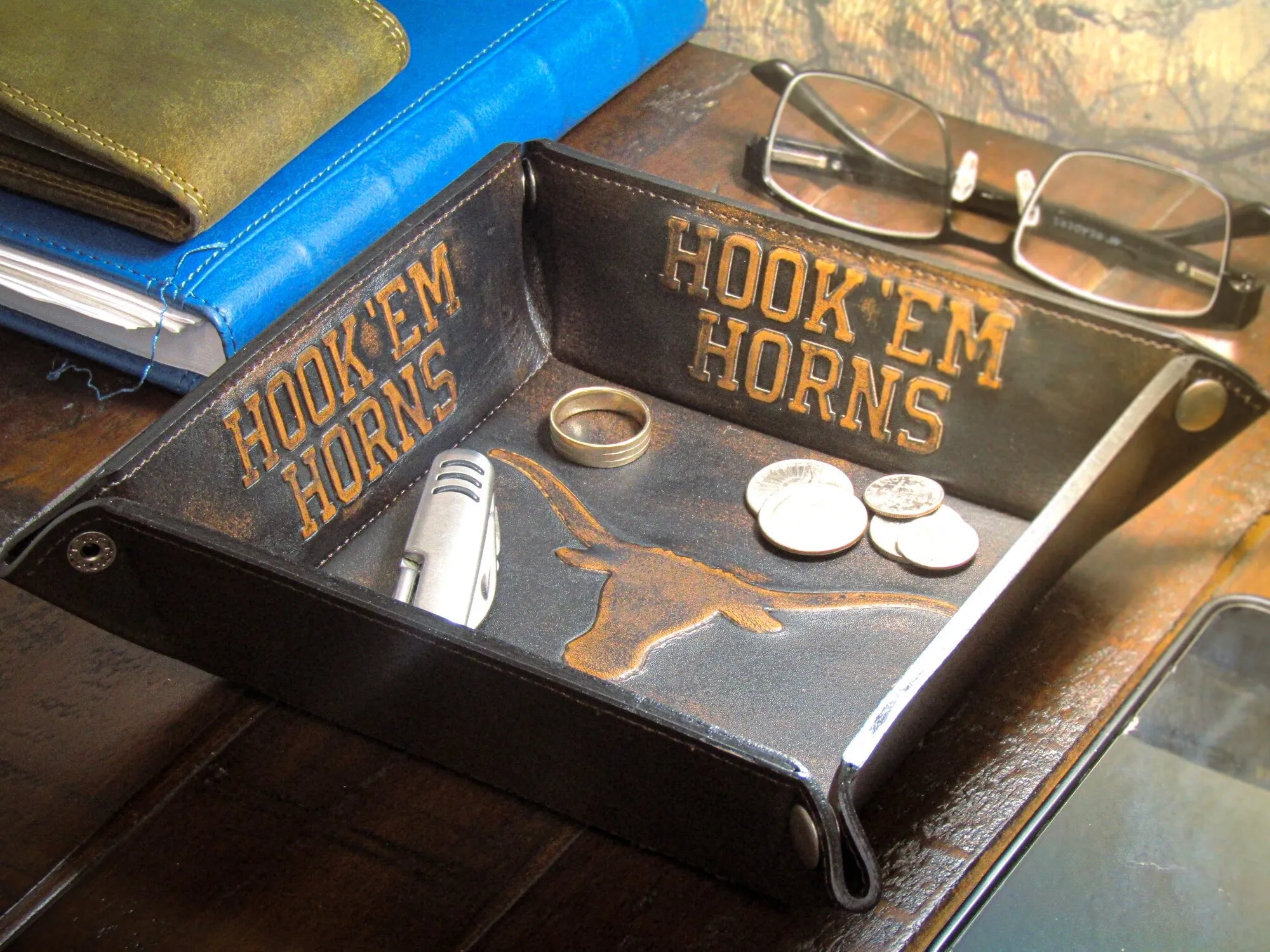 Texas Longhorns Men's Collegiate Valet Tray, Catch-all, Desk Organizer, Nightstand Tray. Brown Burnished Full Grain Leather Finish.