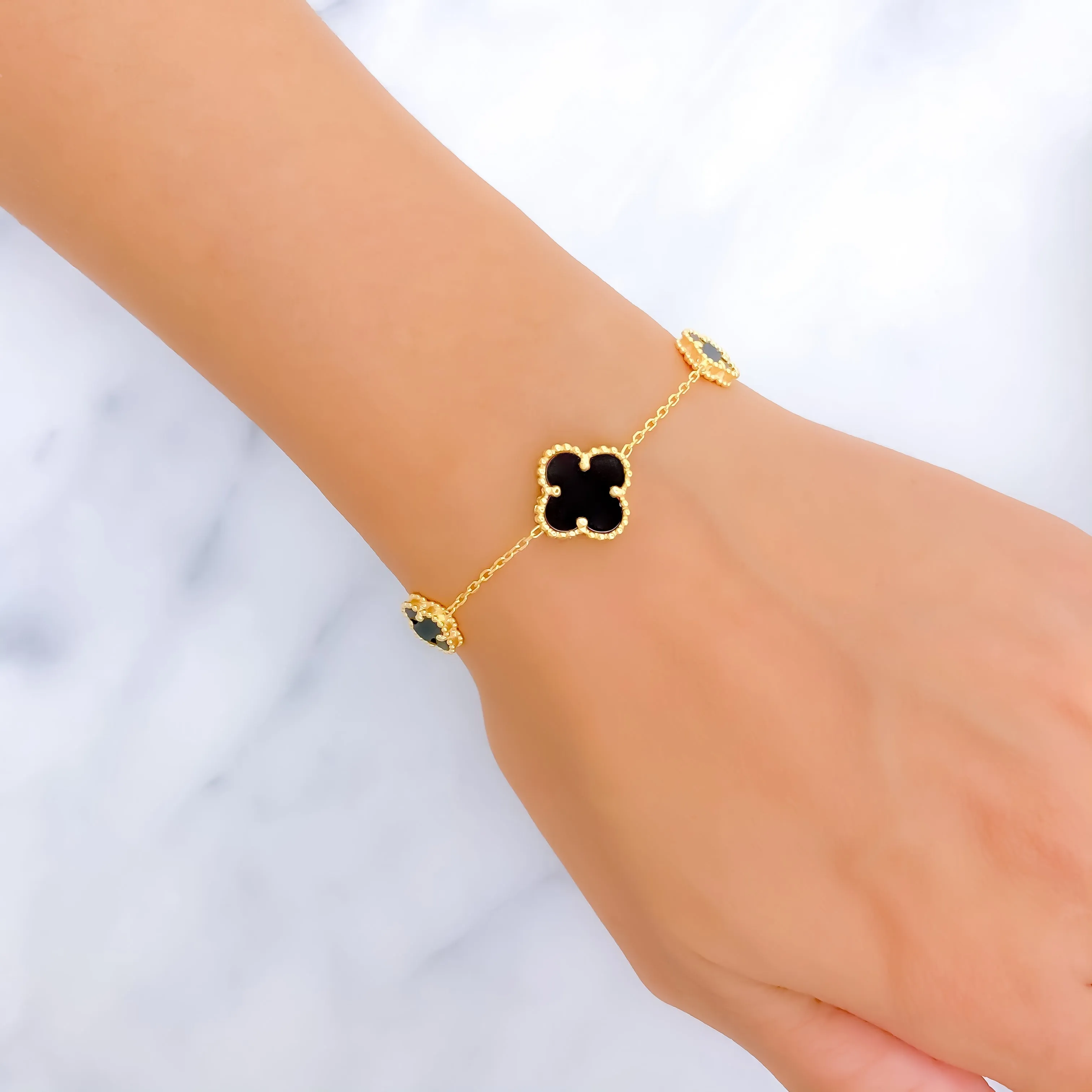 Versatile Lovely Gold Bracelet