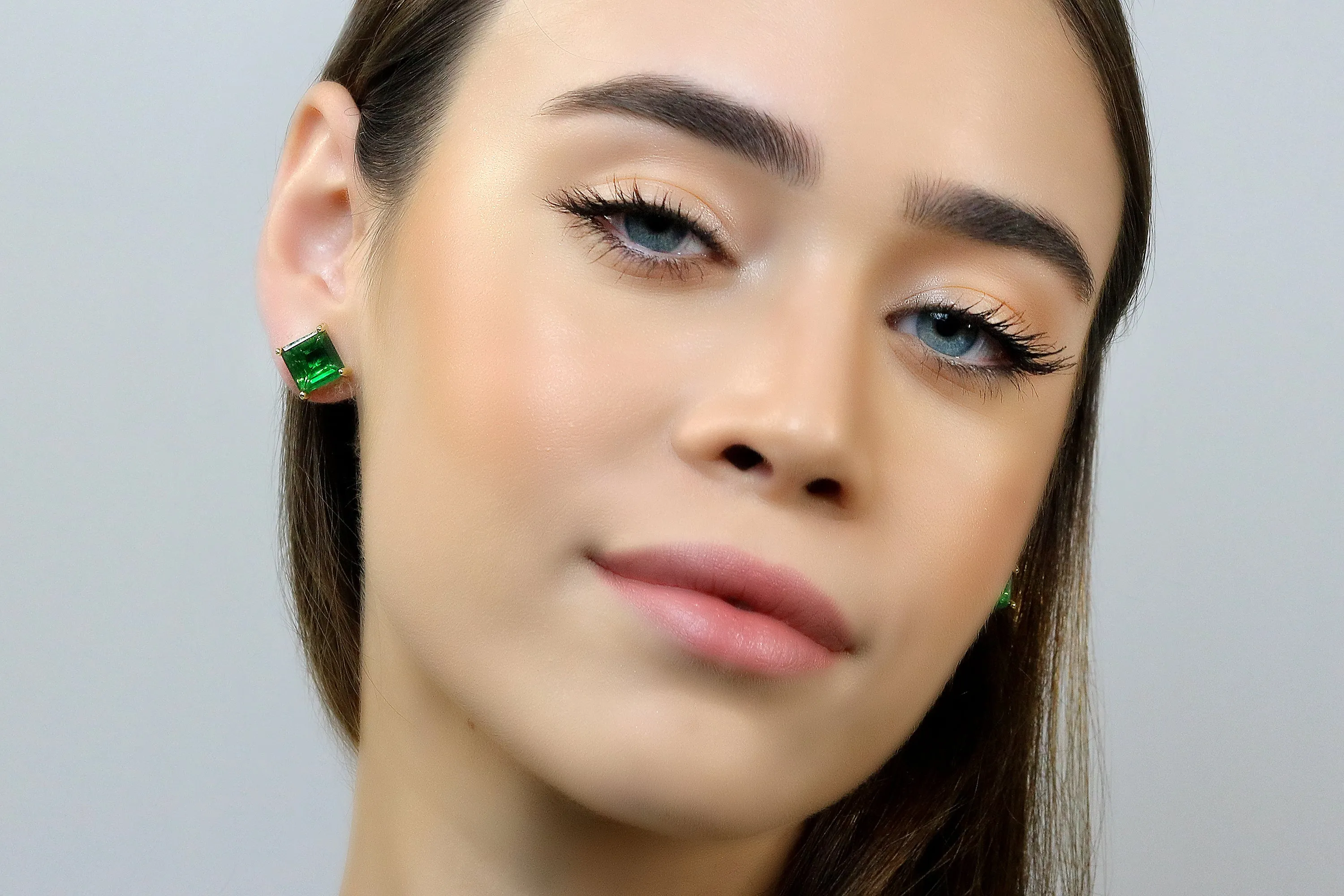 Vibrant Emerald Gold Earrings