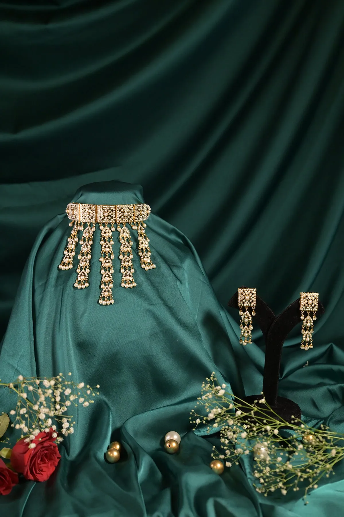 Vidhira Aura Necklace
