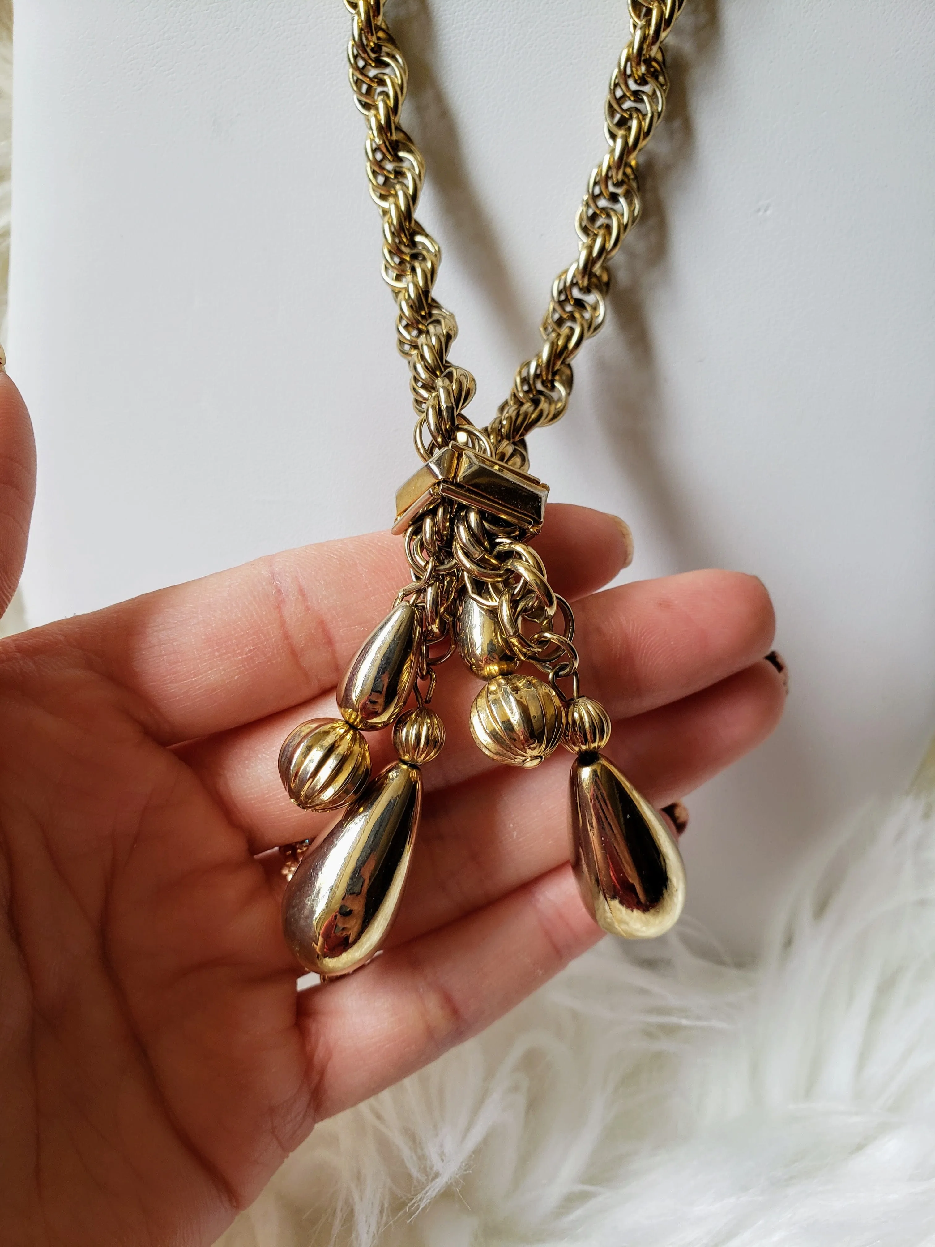 Vintage - Gold Pendant Chain Necklace
