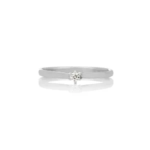 Women's diamond ring