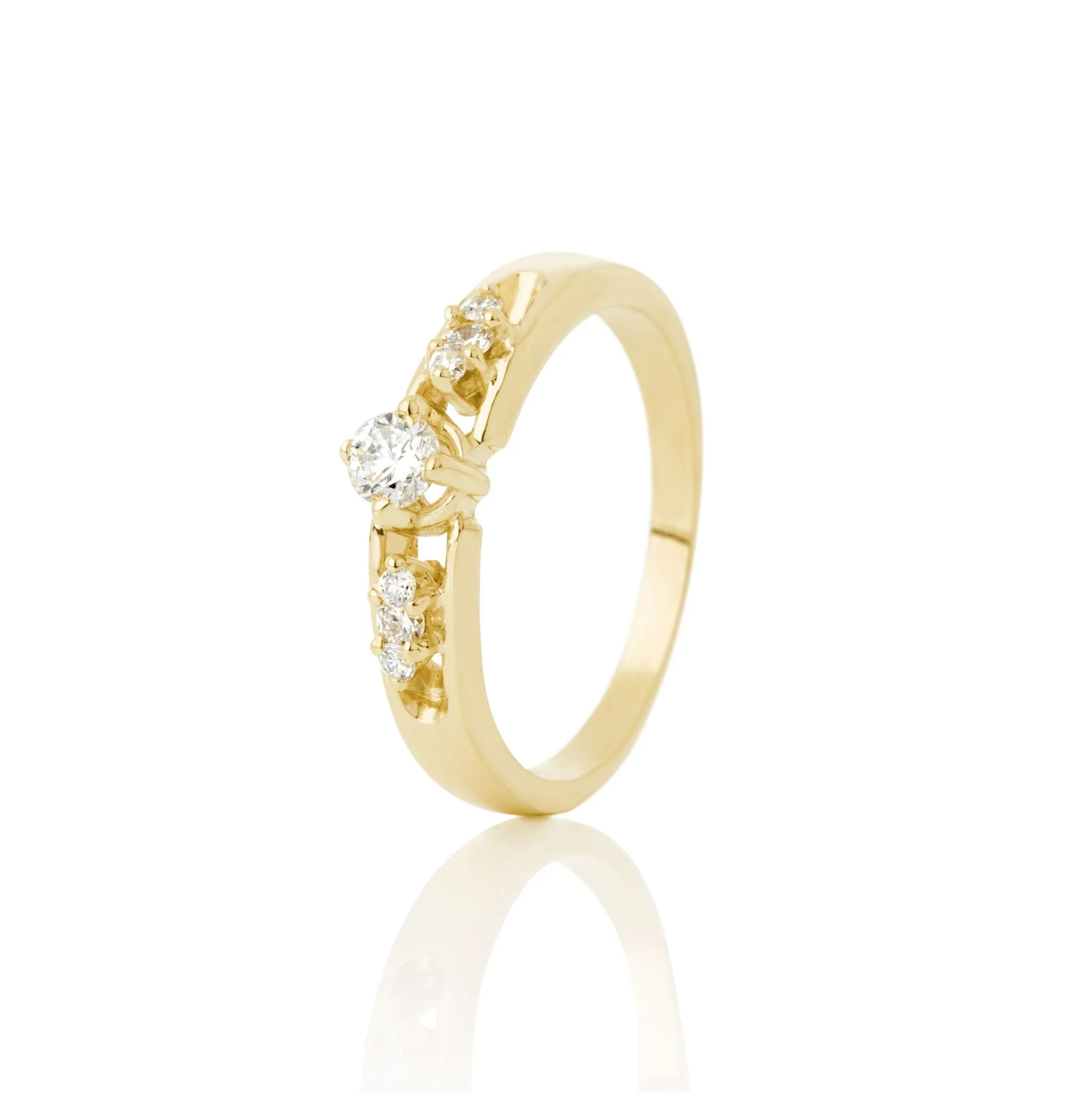 Women's diamond ring