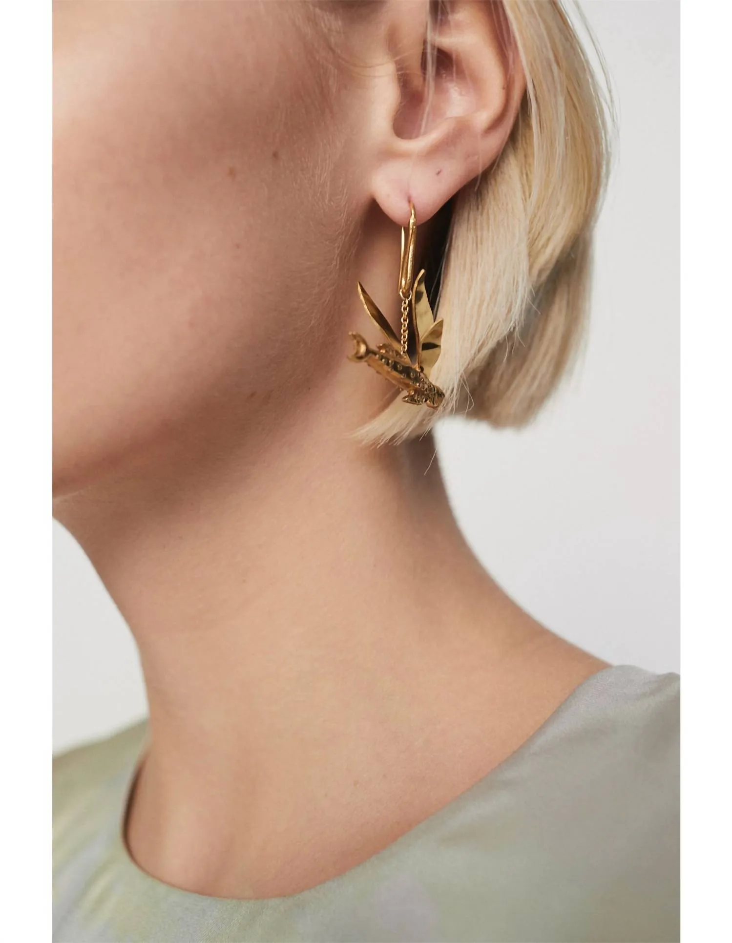 Women's Flying Fish Earrings In Gold