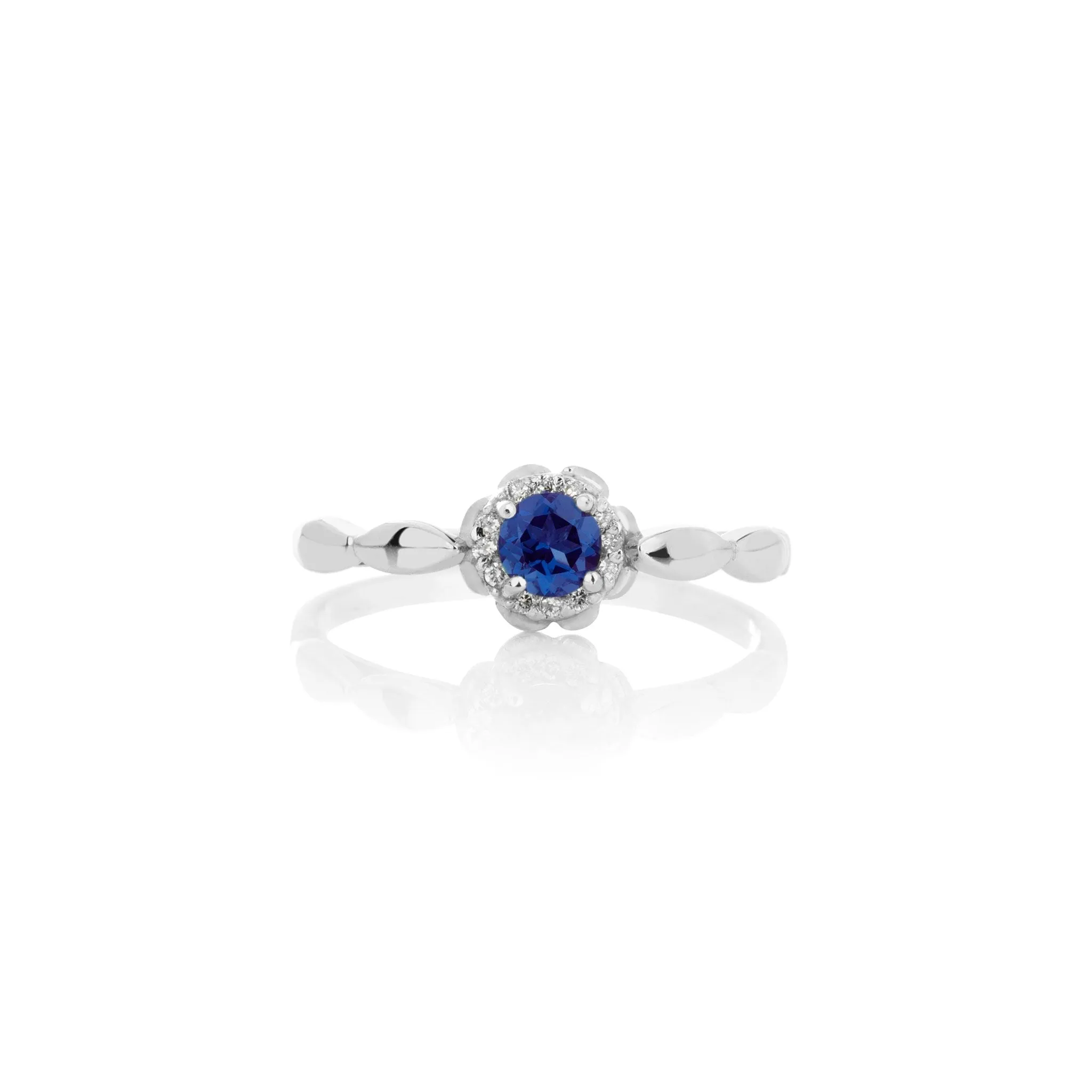 Women's sapphire ring